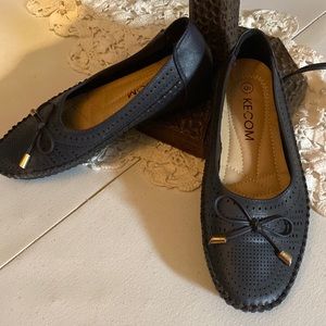 KECOM Women’s Size 5-Navy Blue Flats